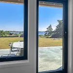 Dom wakacyjny Gorgeous Home In Tromoya With Wifi Veden