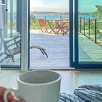 Gorgeous Home In Tromoya With Wifi Veden