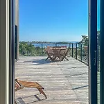 Gorgeous Home In Tromoya With Wifi Dom wakacyjny