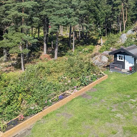 4 Bedroom Gorgeous In Tromoya Feriehus *