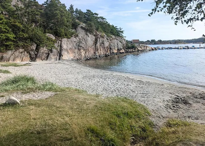 Holiday home 4 Bedroom Gorgeous In Tromoya Veden