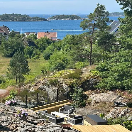 4 Bedroom Gorgeous In Tromoya *