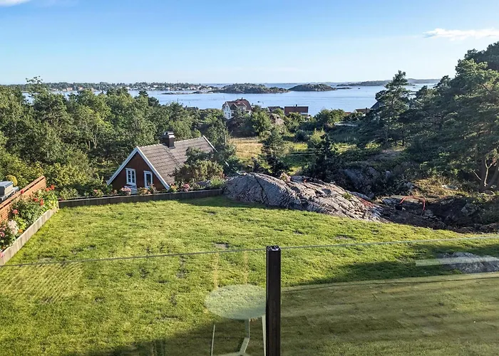 4 Bedroom Gorgeous In Tromoya